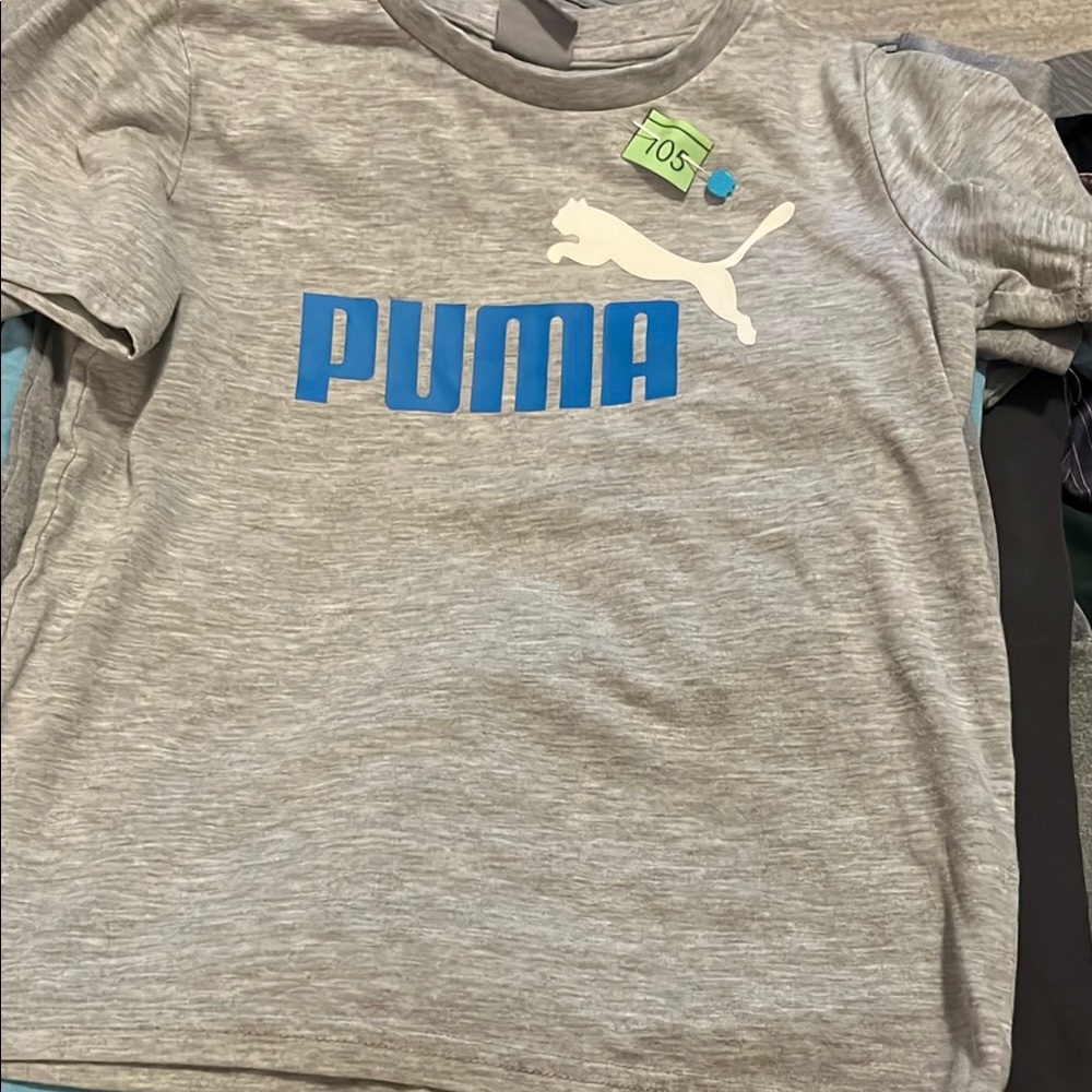 Puma Kids Heather Gray T-Shirt with Blue Logo Size 6